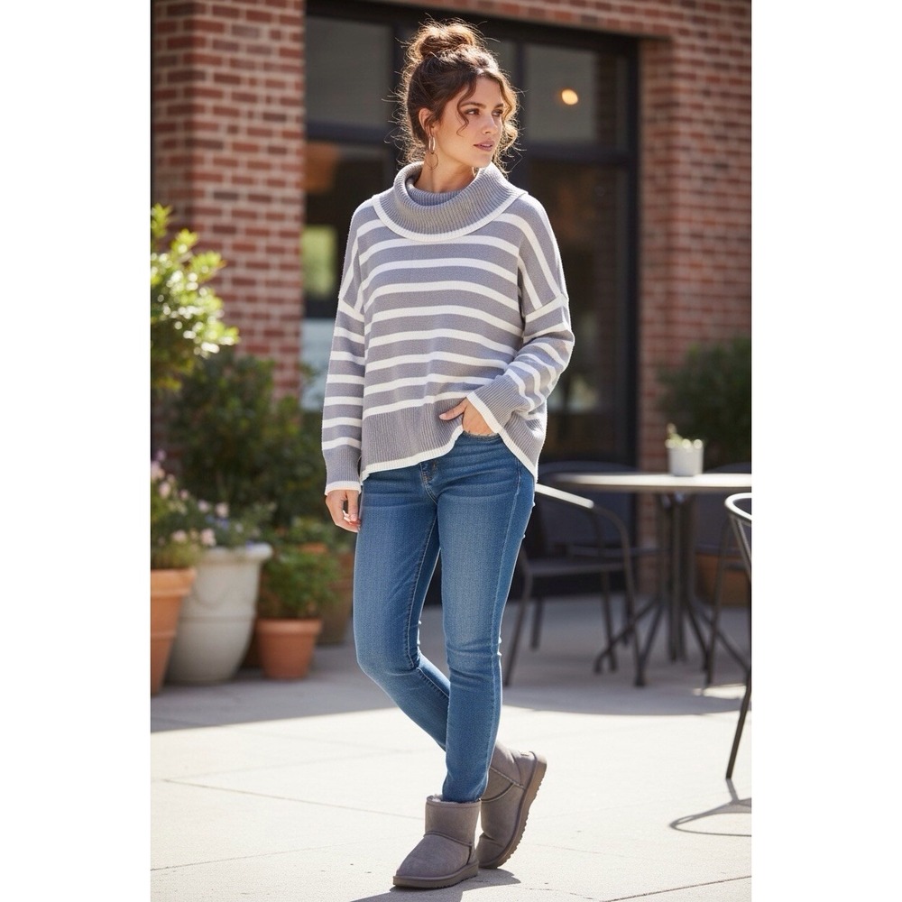NWOT Women's Ann Taylor LOFT  Striped Turtleneck Cable Sweater Oversized‎ Sz S